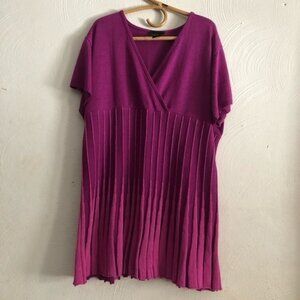 Lane Bryant Sweater Women’s size. 26-28‎ Purple Pull Over V Neck Made In USA